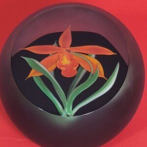 Correia Art Glass Orchid Paperweight – Limited Edition (1984) ✨